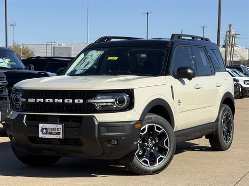 New 2025 Ford Bronco Sport Outer Banks w/ Outer Banks Tech Package+ image 25