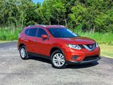 Used 2016 Nissan Rogue SV image 2
