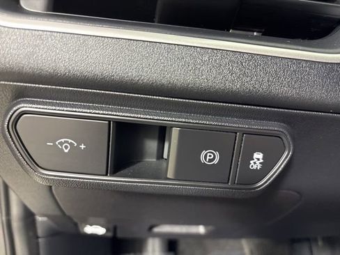 Used 2025 Kia K4 FWD image 32