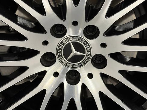 Used 2023 Mercedes-Benz C 300 Sedan image 18