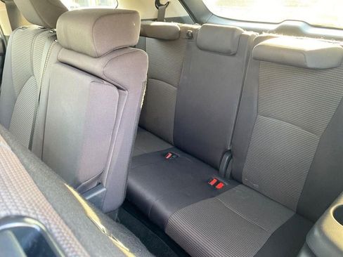 Used 2024 Toyota Highlander LE image 26