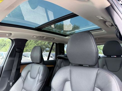 Certified 2023 Volvo XC90 B6 Plus w/ Protection Package AWD/4WD image 11