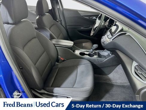 Used 2023 Chevrolet Malibu LT FWD image 11