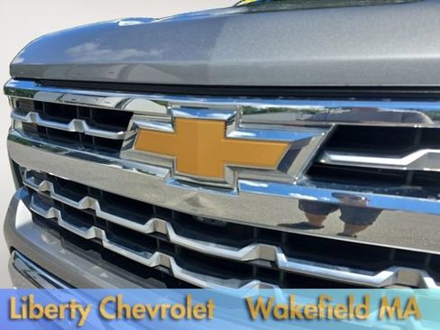 Used 2024 Chevrolet Silverado 1500 LTZ AWD/4WD image 9