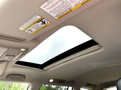 Used 2024 INFINITI QX80 Luxe image 19