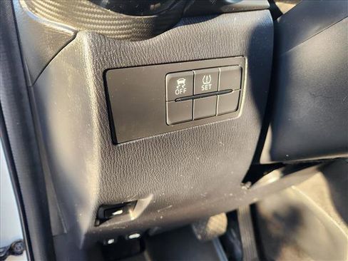 Used 2017 Toyota Yaris iA image 26