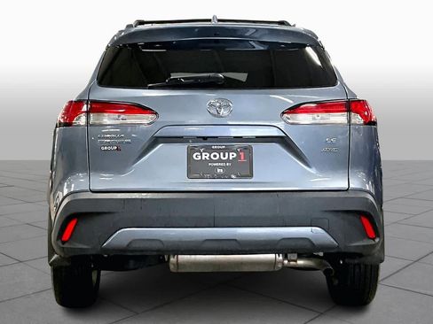 Used 2022 Toyota Corolla Cross LE w/ Moonroof Package image 5
