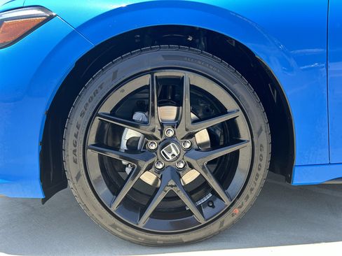 New 2026 Honda Civic Sport image 18