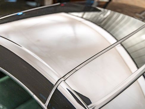 Used 2005 Chevrolet SSR w/ Preferred Equipment Group image 38