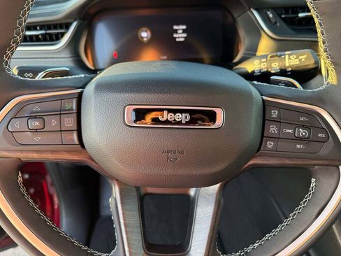 New 2025 Jeep Grand Cherokee L Limited w/ Luxury Tech Group II image 27