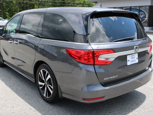 Used 2019 Honda Odyssey Elite image 7