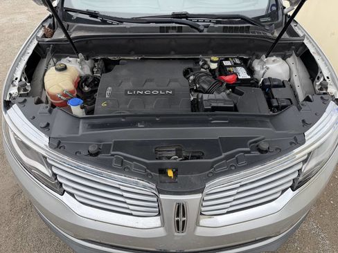 Used 2018 Lincoln MKX Premiere image 18