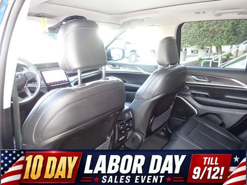 Used 2023 Jeep Grand Cherokee 4WD 4xe image 19