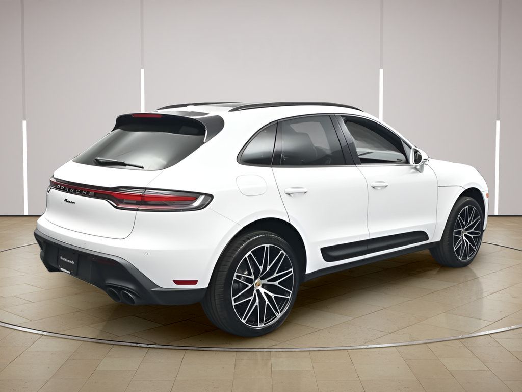 Certified 2026 Porsche Macan AWD/4WD image 26