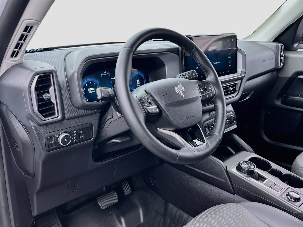 Used 2025 Ford Bronco Sport Badlands AWD/4WD image 9