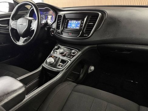 Used 2017 Chrysler 200 LX FWD image 6