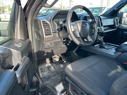 Used 2018 Ford F150 XLT w/ Equipment Group 302A Luxury image 7