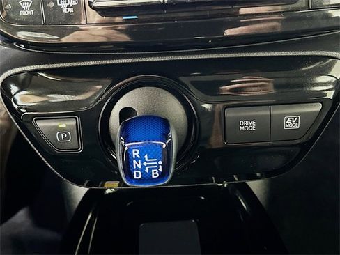 Used 2021 Toyota Prius XLE image 23