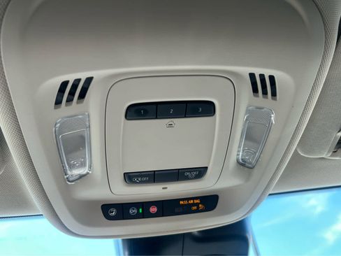 Used 2022 Buick Envision Essence w/ Technology Package I FWD image 52