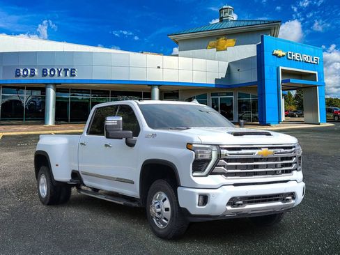 New 2026 Chevrolet Silverado 3500 High Country AWD/4WD image 8