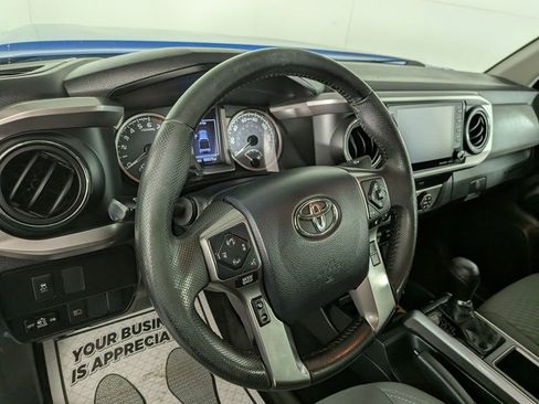 Used 2020 Toyota Tacoma SR5 image 18