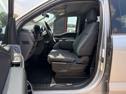 Used 2025 Ford F150 XLT w/ Equipment Group 301A Standard RWD image 18