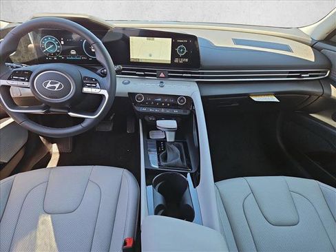 New 2026 Hyundai Elantra Limited FWD image 15