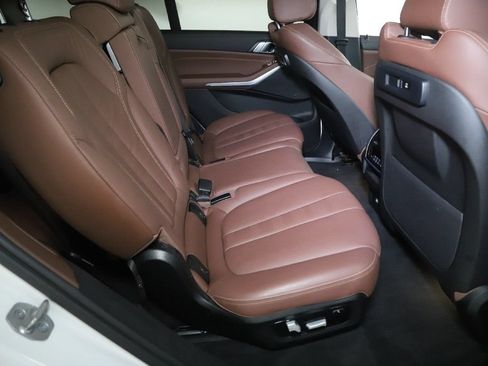 Used 2022 BMW X7 xDrive40i w/ Premium Package AWD/4WD image 36