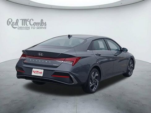 New 2026 Hyundai Elantra Limited FWD image 5