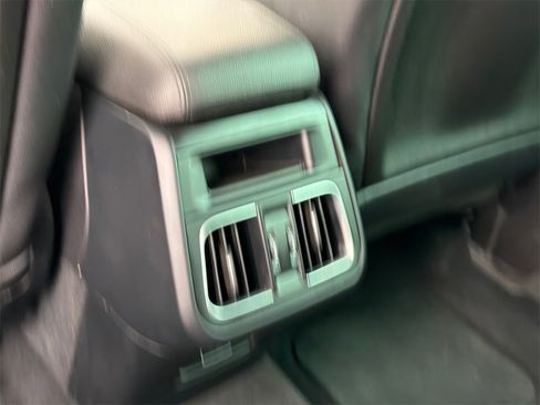 Used 2024 Maserati Grecale GT image 20