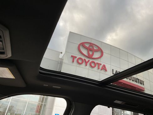 Used 2024 Toyota Sequoia Capstone image 17