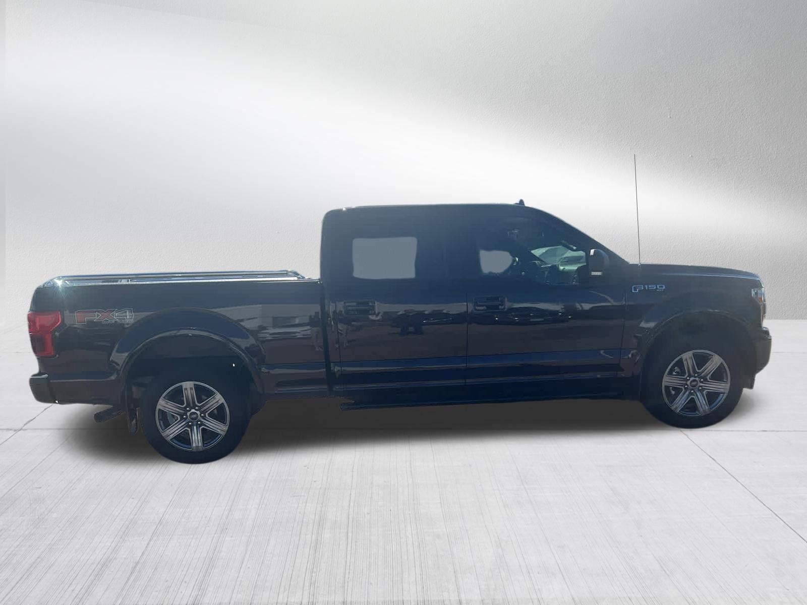 Used 2018 Ford F150 XLT w/ Equipment Group 302A Luxury AWD/4WD image 8