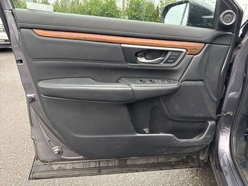 Used 2020 Honda CR-V Touring image 10