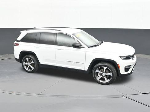 Used 2023 Jeep Grand Cherokee Limited AWD/4WD image 62