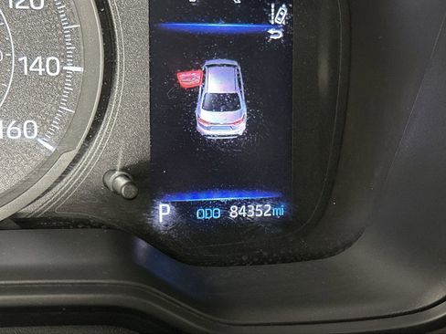 Used 2020 Toyota Corolla L image 19