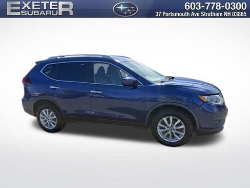 Used 2019 Nissan Rogue SV AWD/4WD image 3