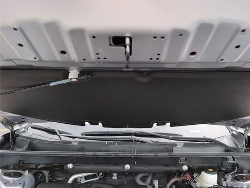 Used 2024 Toyota RAV4 XLE FWD image 14