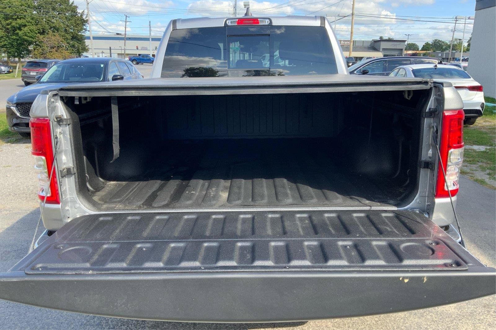 Used 2021 RAM 1500 Big Horn AWD/4WD image 12