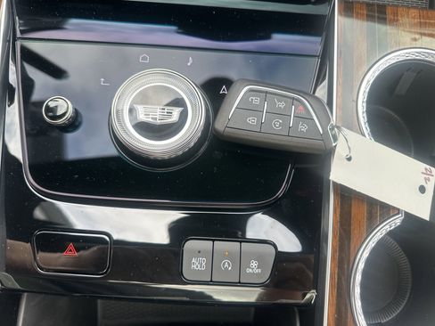 Used 2026 Cadillac Escalade Platinum Sport w/ LPO, ONYX Package image 61