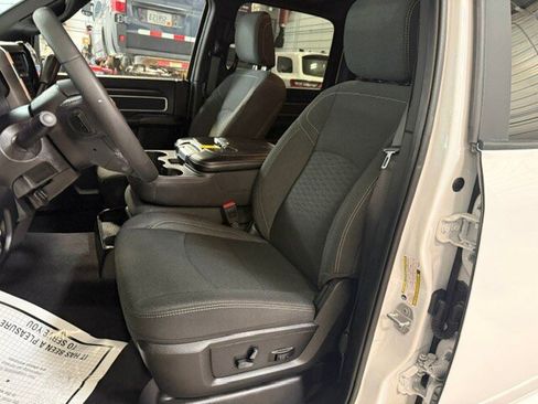 Used 2025 RAM 2500 Big Horn AWD/4WD image 45