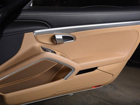 Used 2019 Porsche 911 Carrera S image 7