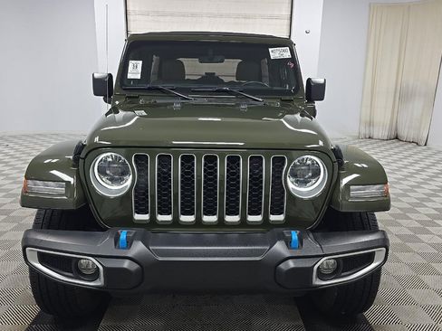 Used 2023 Jeep Wrangler Unlimited Sahara w/ Cold Weather Group AWD/4WD image 3