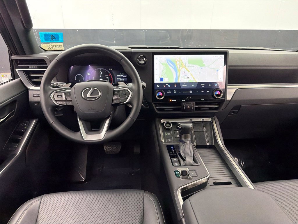 Used 2025 Lexus GX 550 AWD/4WD image 8