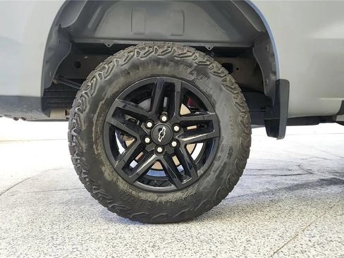 Used 2024 Chevrolet Silverado 1500 LT Trail Boss AWD/4WD image 14