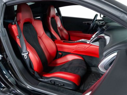 Used 2020 Acura NSX image 32
