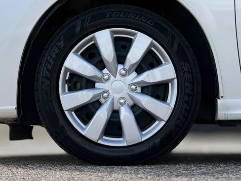 Used 2014 Nissan Sentra SR image 17