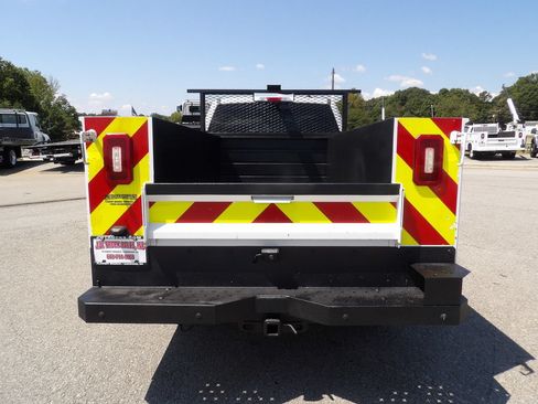 Used 2018 Ford F250 XL w/ Power Equipment Group RWD image 6
