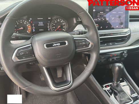 Used 2024 Jeep Compass Latitude AWD/4WD image 18