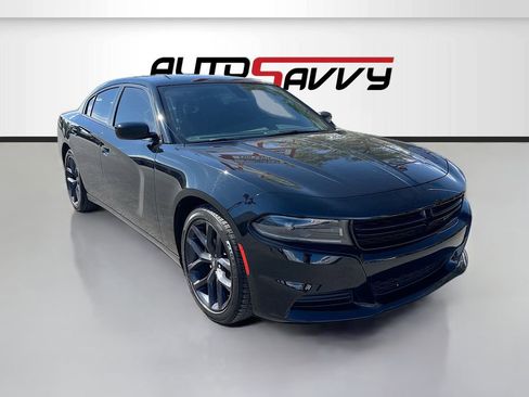 Used 2023 Dodge Charger SXT w/ Blacktop Package image 1