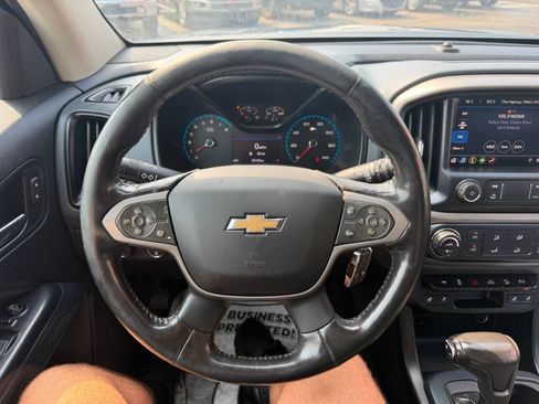 Used 2020 Chevrolet Colorado Z71 AWD/4WD image 12